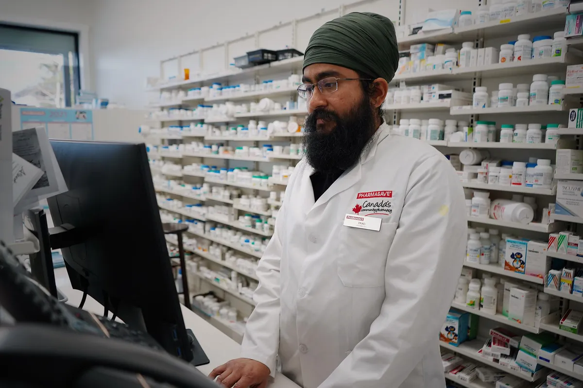 pharmacy shelves with Tylenol
