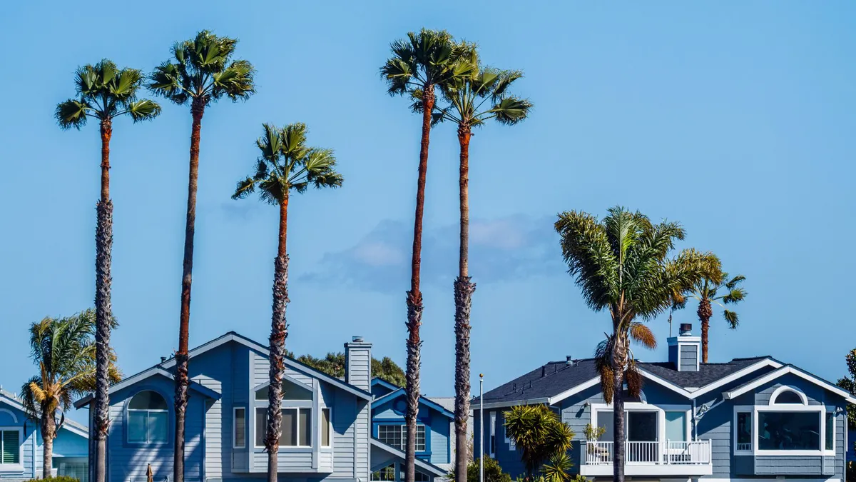 luxury homes in California