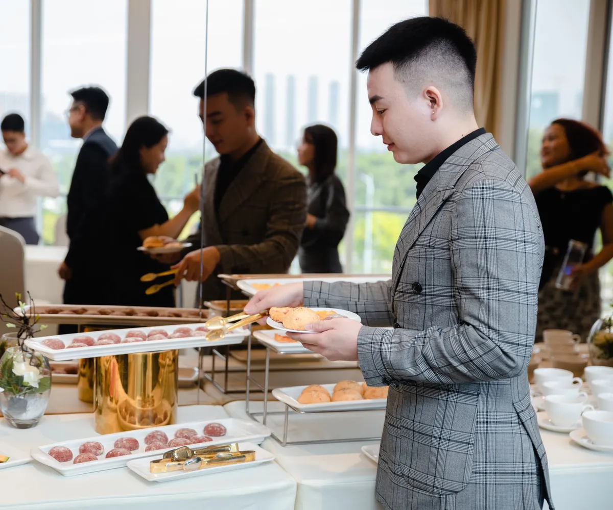 networking at industry event