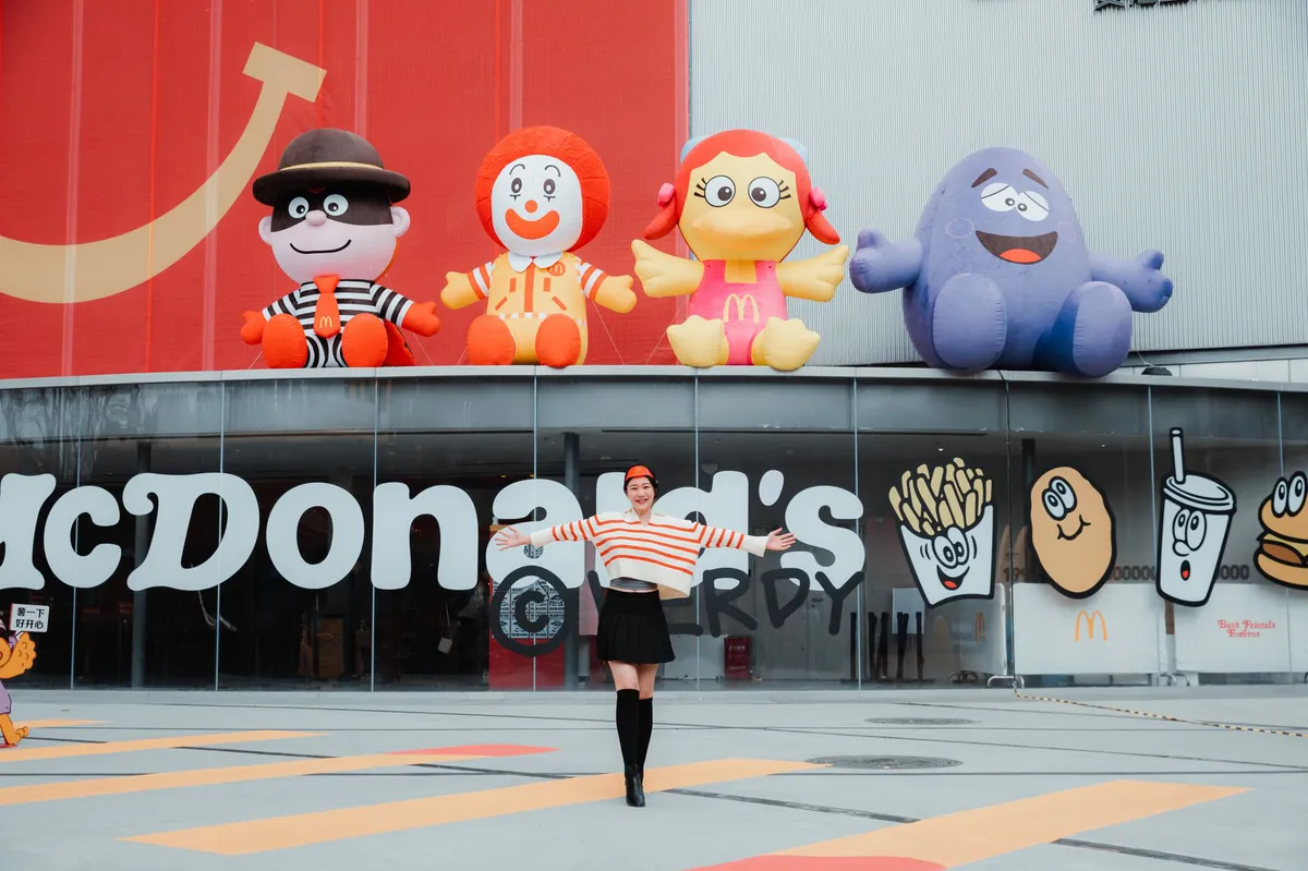 creative advertising character