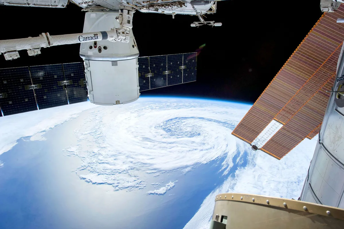 hurricane forecasting technology
