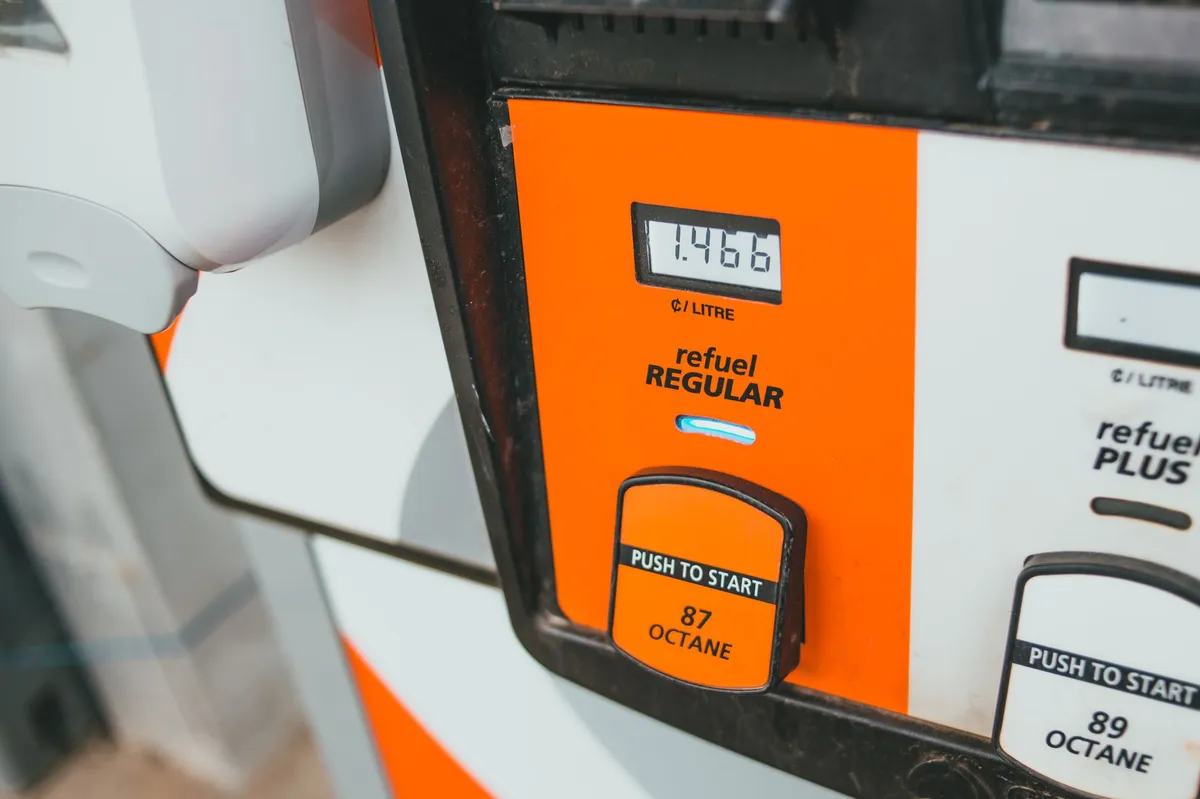 vehicle weight rating label closeup