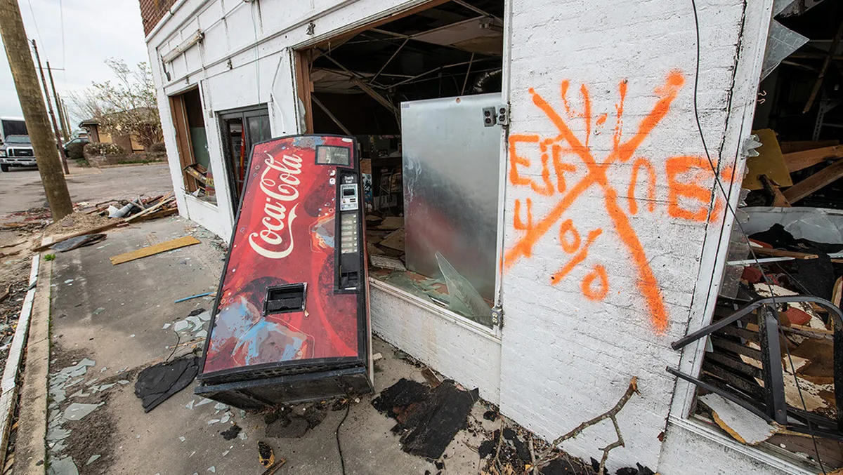 Understanding Social Media's Impact in Tornado Disaster Communication