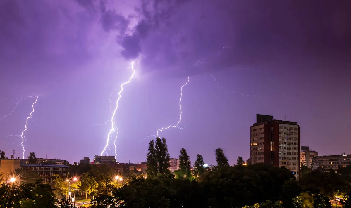 extreme weather in city