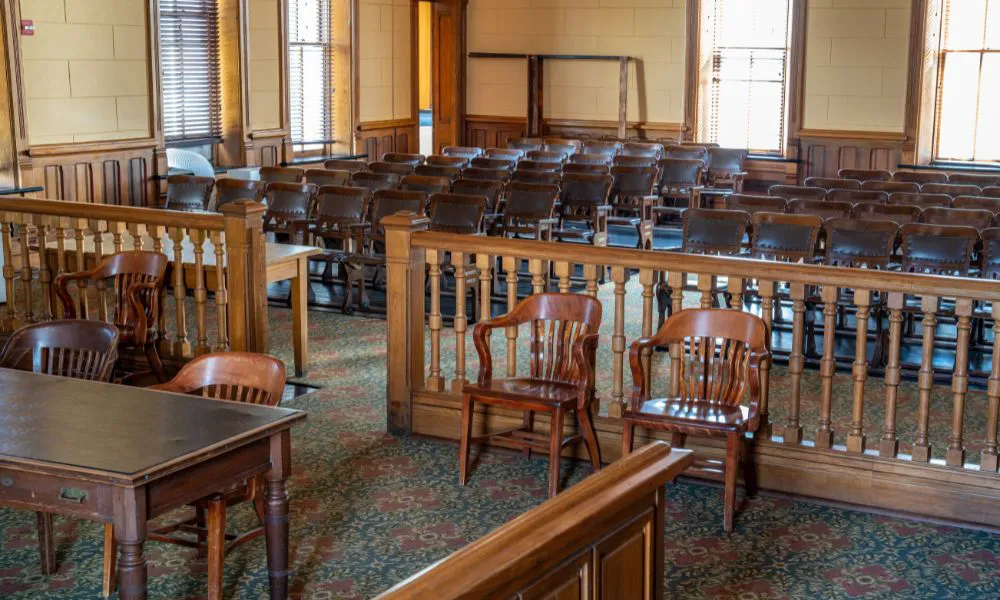 Alabama Court Clarifies Insurer's Duty to Defend Amid Ongoing Lawsuit