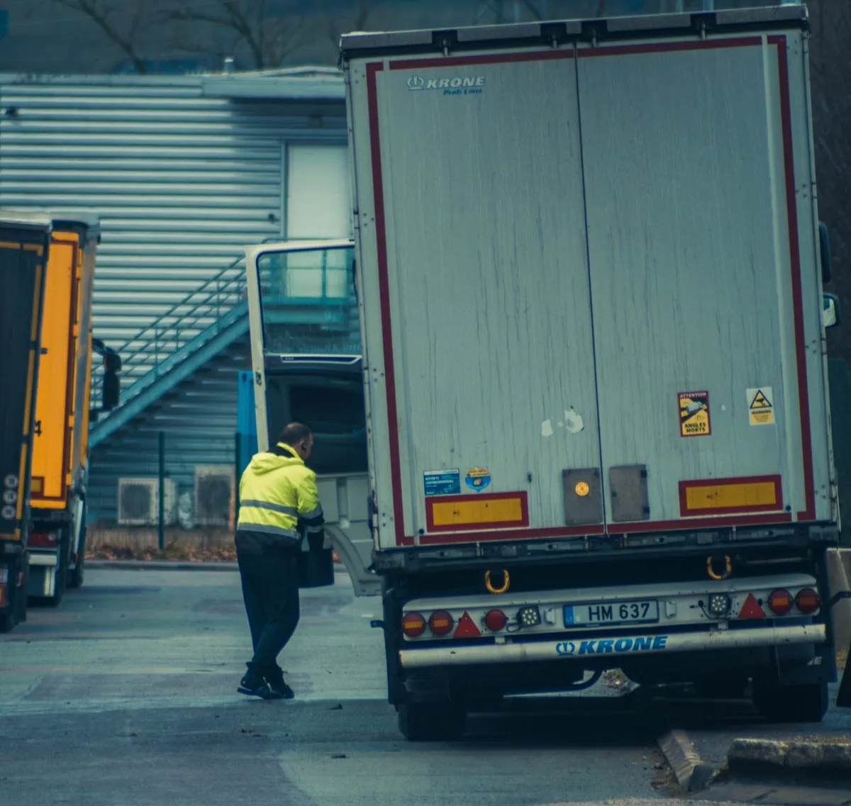 high-tech cargo theft
