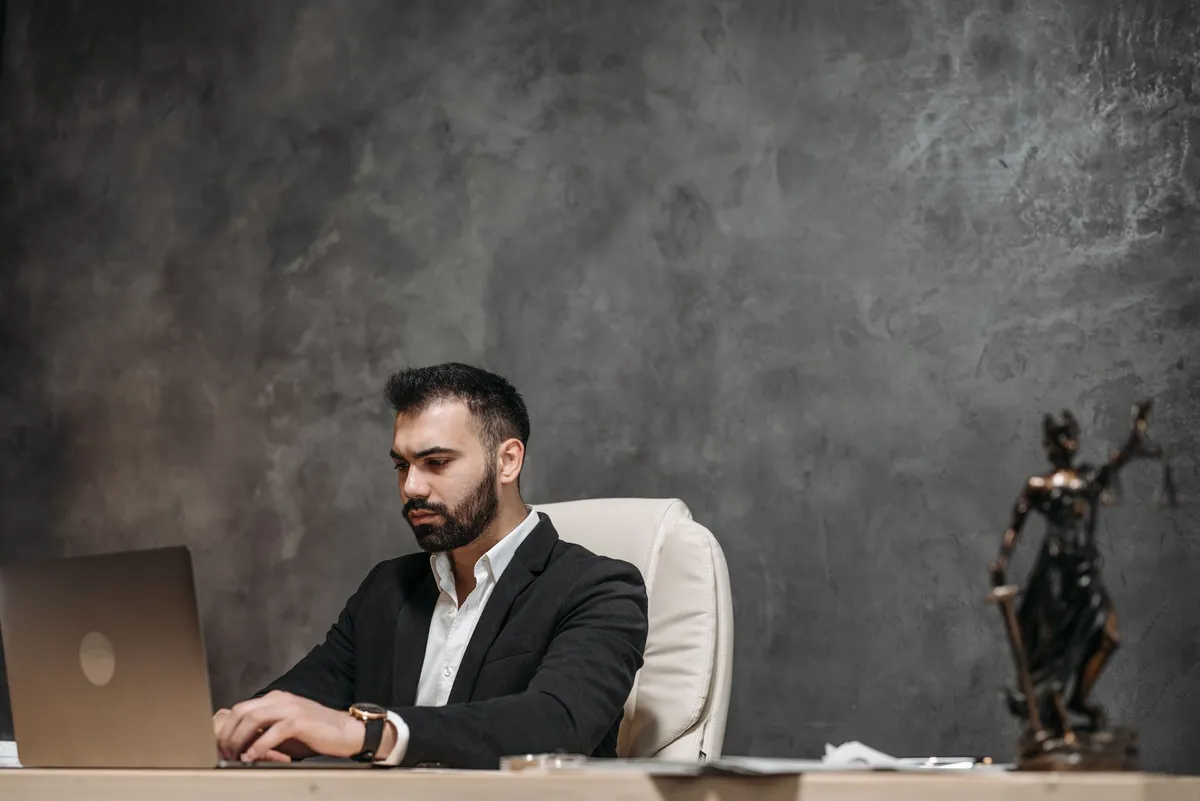 lawyer using technology
