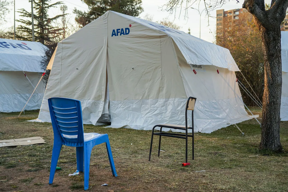 emergency shelter setup