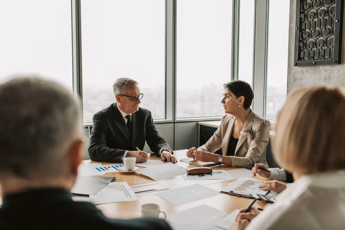 leadership team discussion