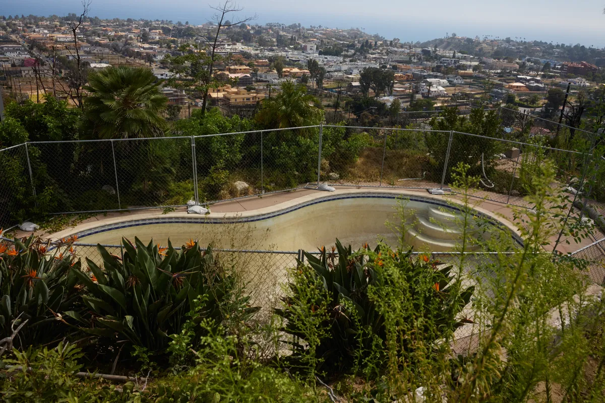 LA's Uneven Fire Recovery: The $100 Million Mall Reopening and Its Implications