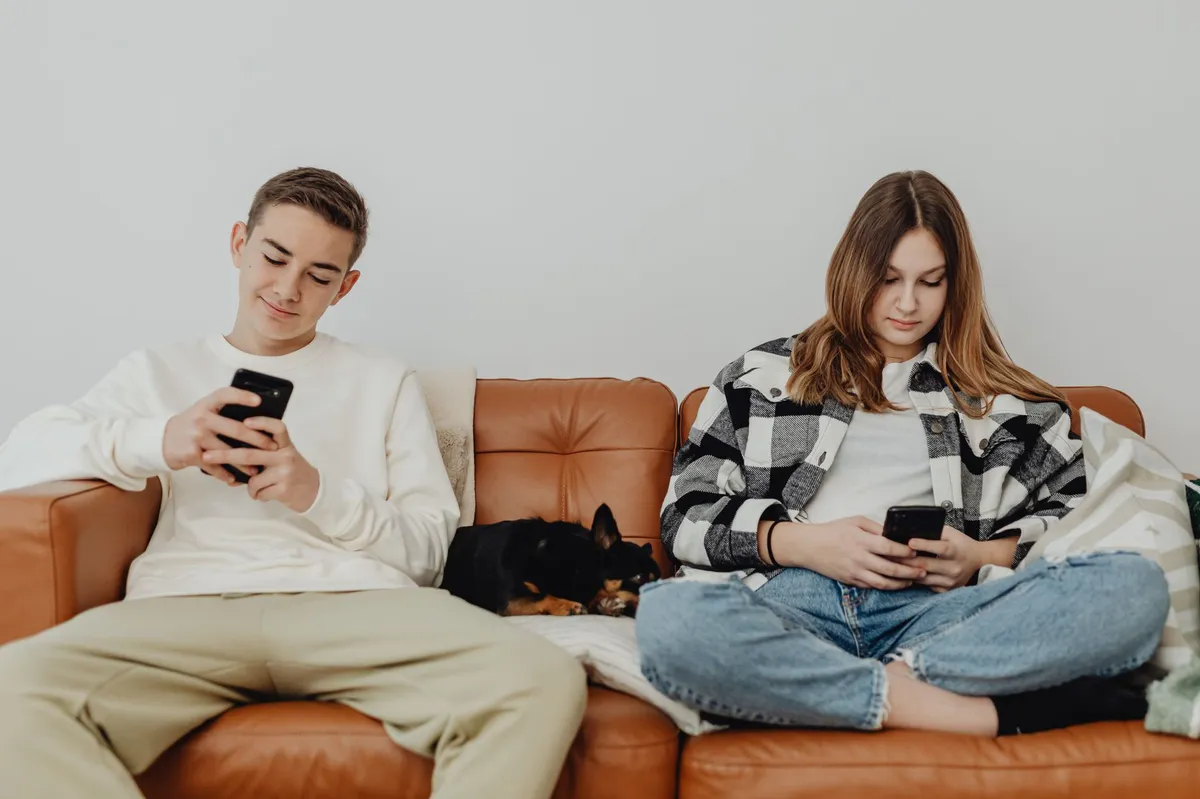 social media influence on youth