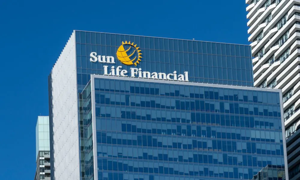 Sun Life Reports 27% Surge in Group Insurance Sales Amid Industry Shifts