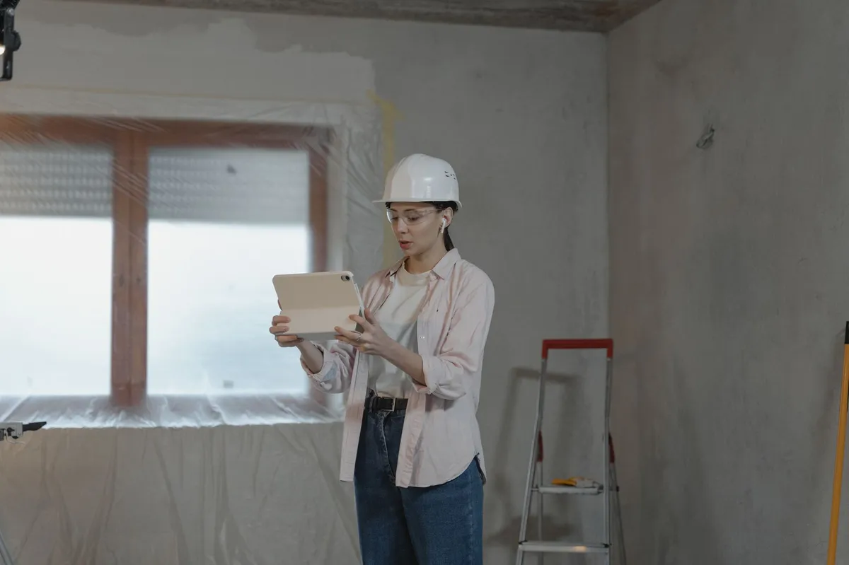 contractor using technology