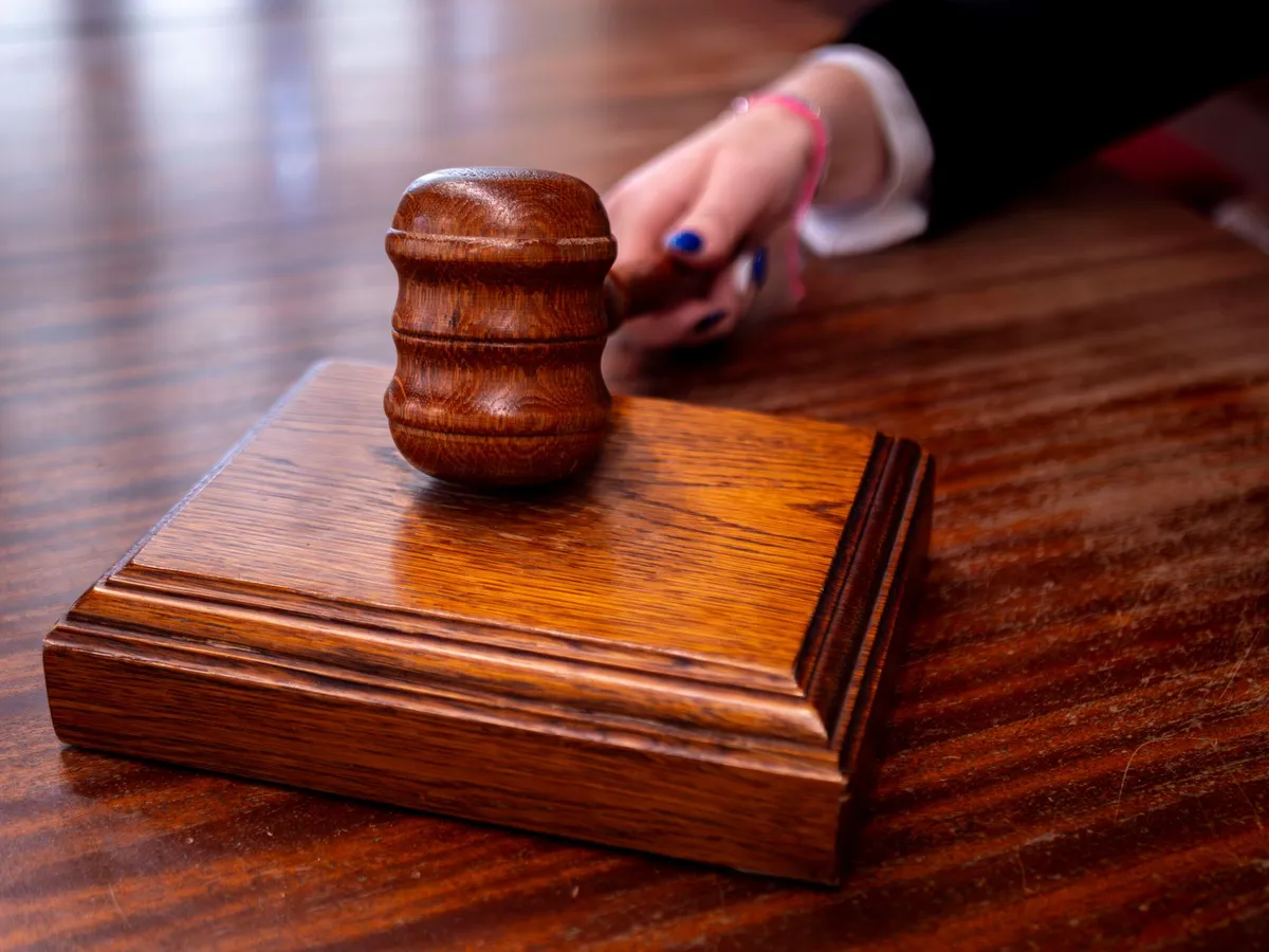 courtroom arbitration setting