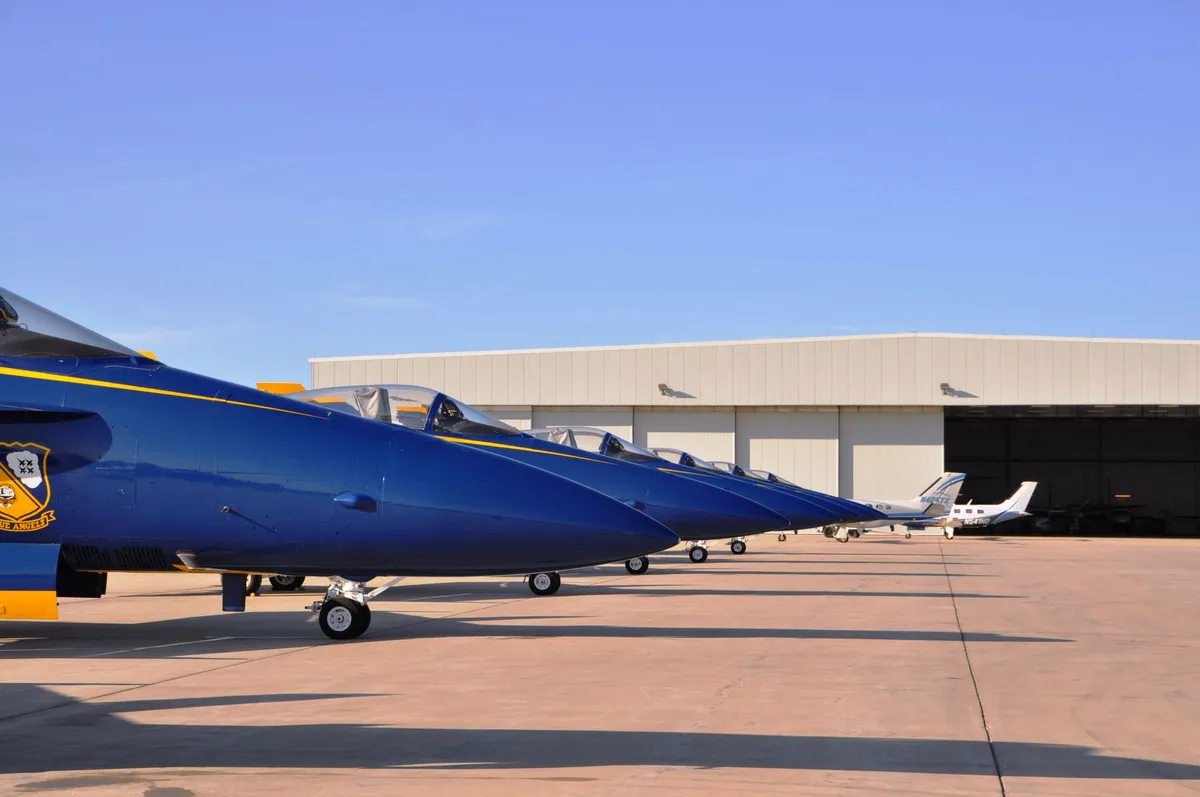 airplane production line
