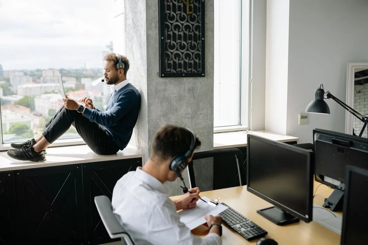 insurance agent using technology