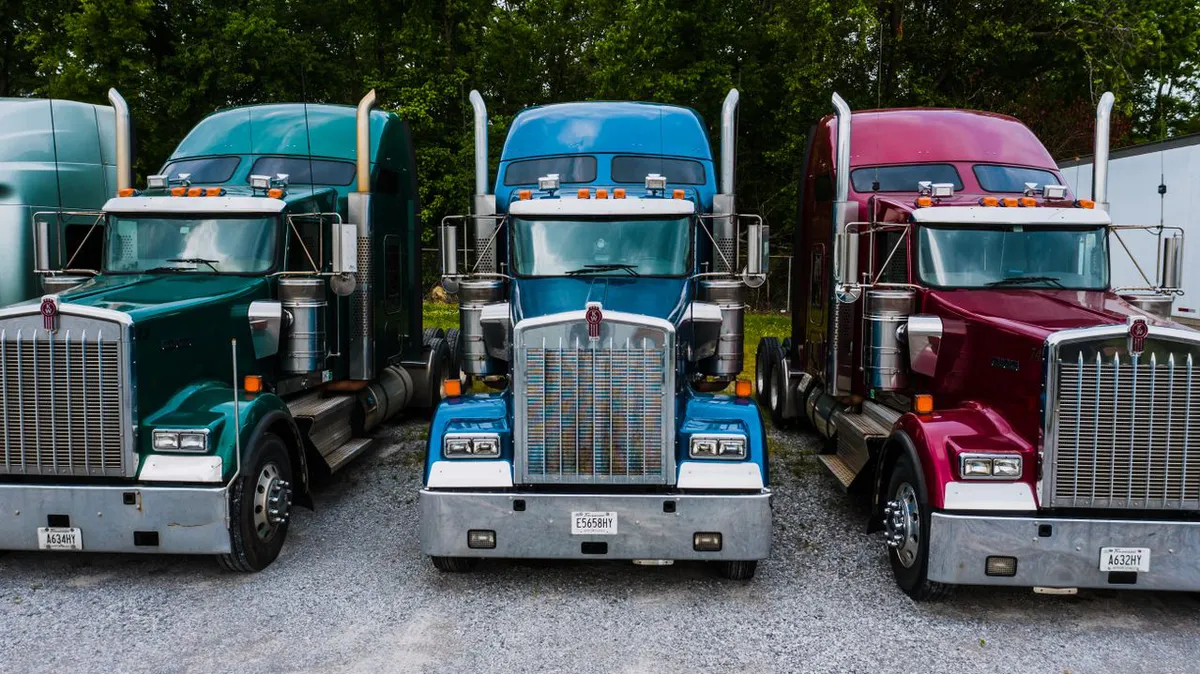 Innovative Underwriting: How Trucking Apps are Reshaping Insurance for Small Fleets