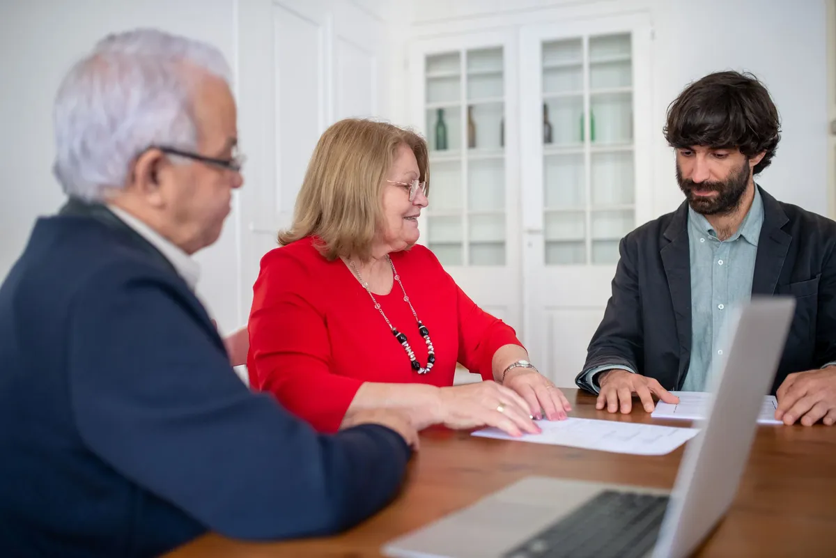 insurance meeting discussing AI