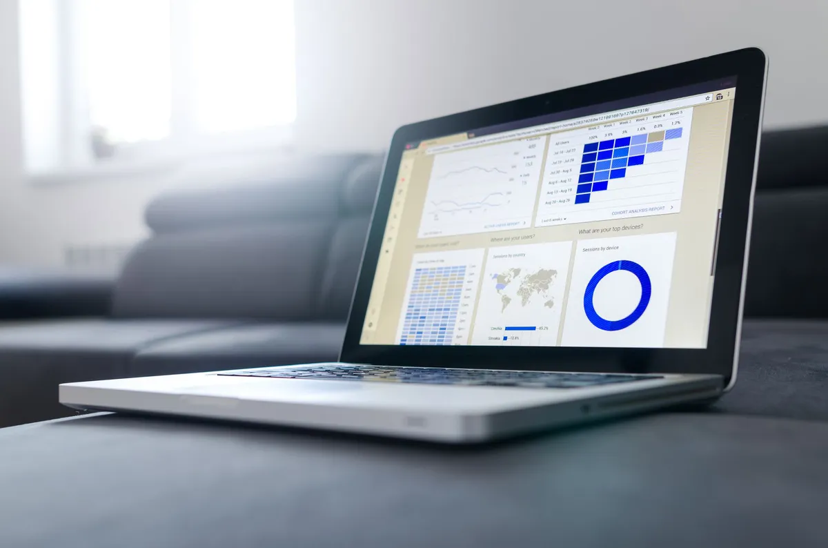 healthcare analytics dashboard